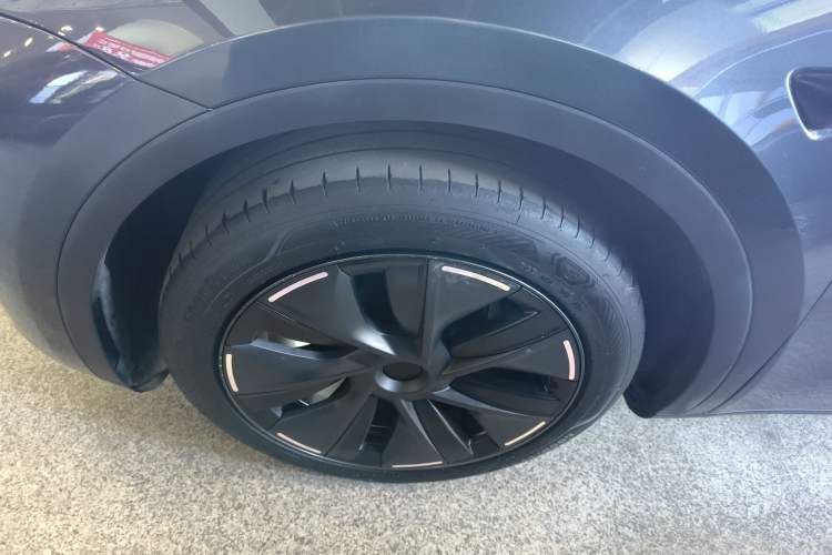 Used Tesla Model Y 2024 Rear-Wheel-Drive Version
