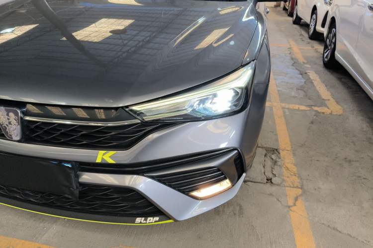 Used Roewe i5 2021 1.5L CVT Diamond Edition