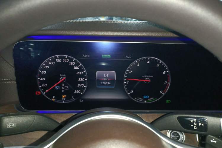 Used Mercedes-Benz E-Class 2019 E 260 L
