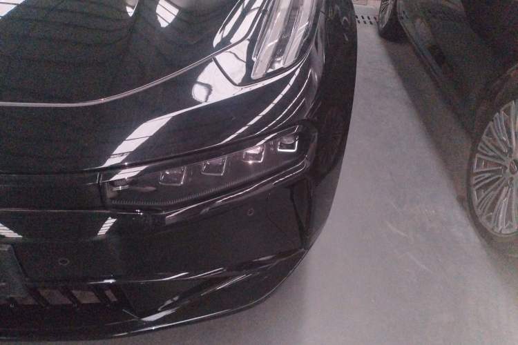 Used Zeekr 001 2025 WE Edition 100 kWh Rear-Wheel Drive
