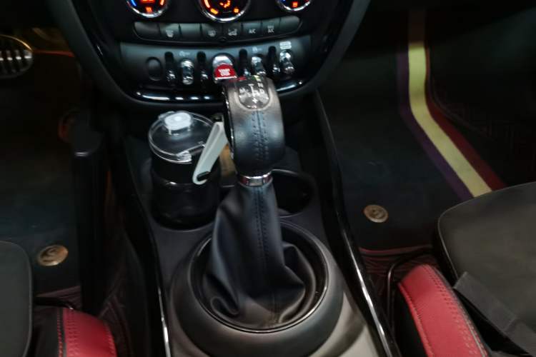 Used  Clubman 2018 1.5T COOPER Racing Driver