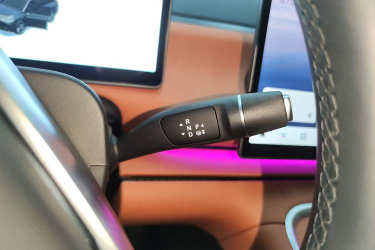 Used Leapmotor C16 2026 Extended-Range 280 LiDAR Zhizun Edition 6 Seats
