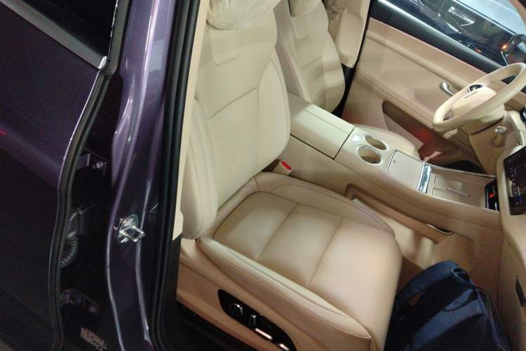 Used Hima AITO M5 2025 Extended-Range Ultra All-Wheel-Drive Version