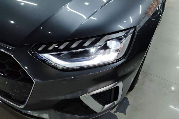 Used Audi A4L 2024 40 TFSI Fashion Dynamic Model
