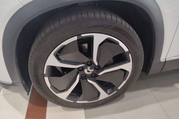 Used Nio ES8 2020 450 km Range 6-Seater Version