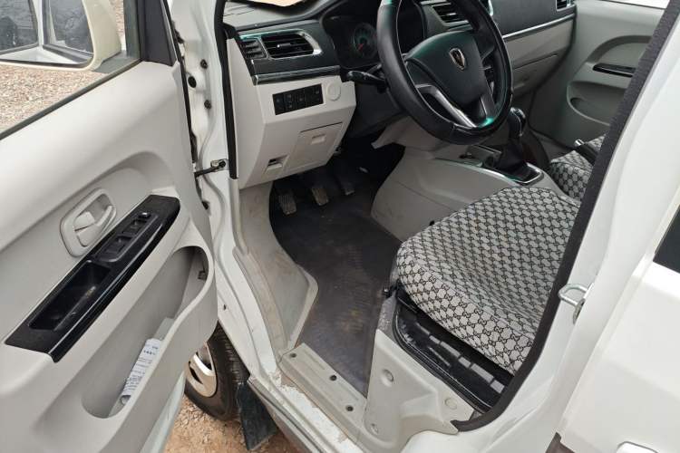 Used Jinbei New Hiace X30L 2021 1.5L Wealth Edition Bus Non-Air-Conditioned China VI Standard SWC15M
