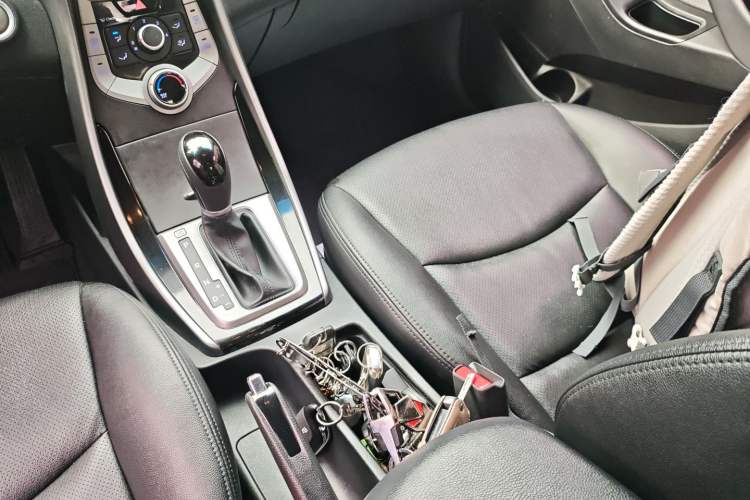 Used Hyundai Elantra 2016 1.6L Automatic Prestige Edition
