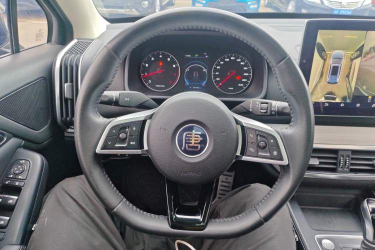 Used BYD Tang 2018 2.0T Automatic Smart Connect Prestige 7-Seater China V Standard