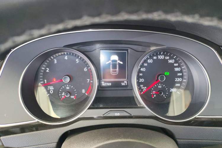 Used Volkswagen Magotan 2018 330TSI DSG Advanced Model
