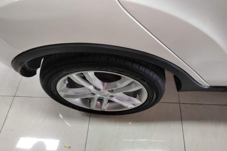 Used Changan CS35 2015 1.6L Manual Luxury Model China V Standard