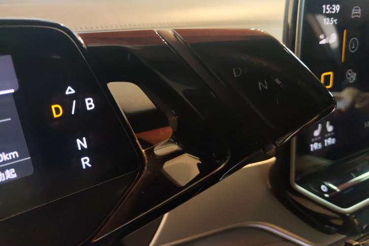 Used Volkswagen ID.6 CROZZ 2022 Long-Range PRO Edition