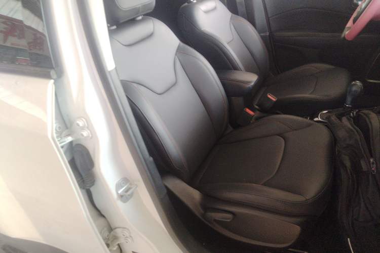 Used  Compass 2020 220T Automatic Elite Edition
