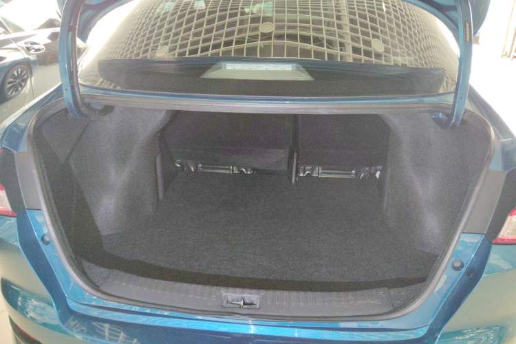 Used Nissan Lannia 2016 1.6L CVT Smart Cool Edition
