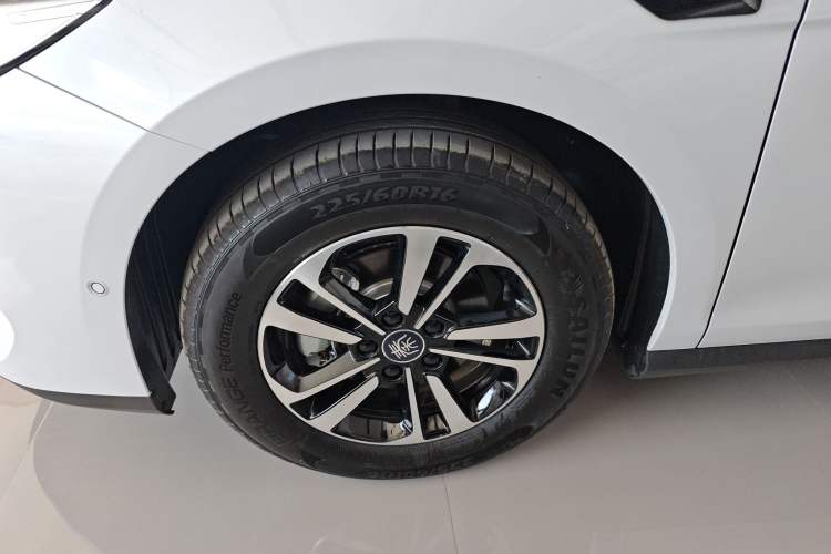 Used BYD Qin PLUS 2025 DM-i Smart Drive 120KM Superior Model