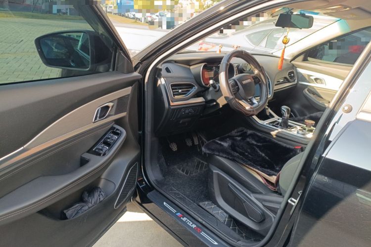 Used JETOUR X70 2022 1.5T Manual Le Xing Edition 7 Seats
