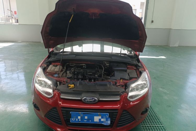 Used Ford Focus 2012 Sedan 1.6L Automatic Comfort Model
