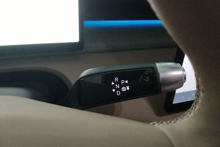 Used XPeng X9 2025 740 Ultra-Long Range Max
