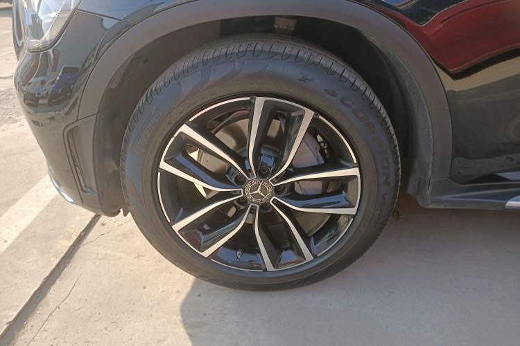 Used Mercedes-Benz GLC 2021 GLC 300 L 4MATIC Dynamic Model