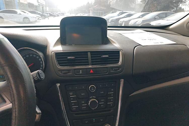 Used Buick Encore 2015 1.4T Automatic Two-Wheel Drive Urban Elite Version
