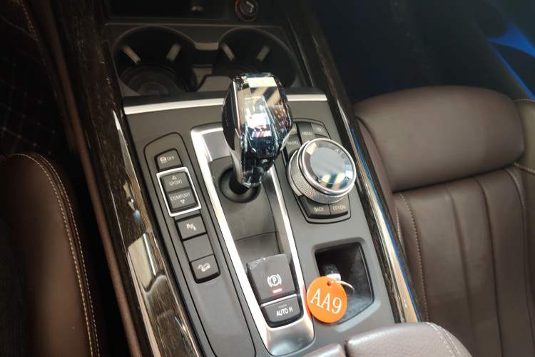 Used BMW X5 2014 xDrive35i Luxury Model
