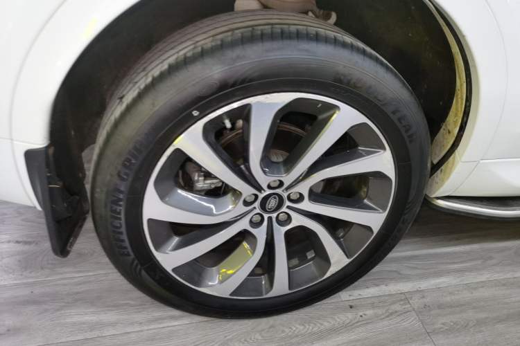 Used Land Rover Discovery Sport 2021 249 PS R-Dynamic S Performance Edition
