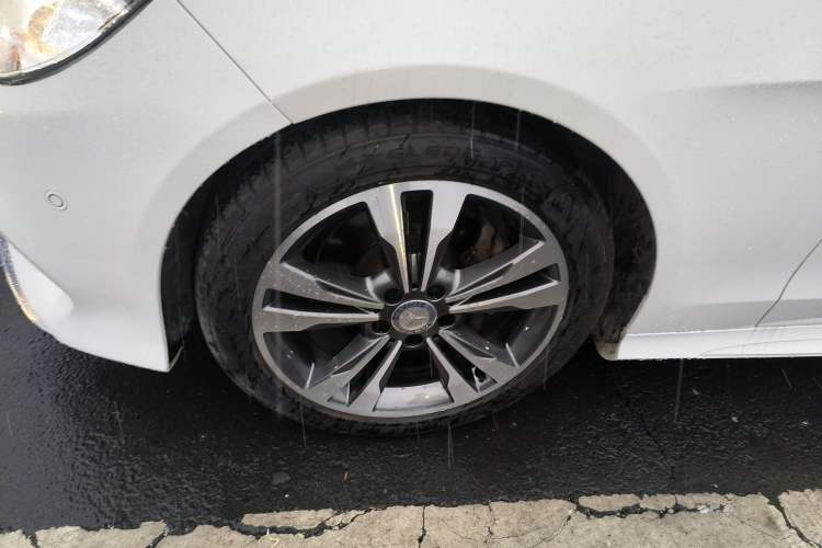 Used Mercedes-Benz E-Class 2015 E 260 L Sport Edition
