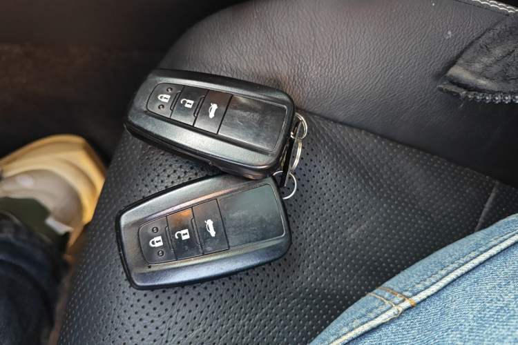 Used Toyota Corolla 2019 Dual-Engine 1.8L E-CVT Flagship Edition