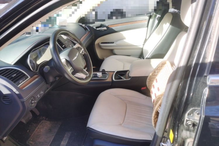 Used Chrysler 300C 2016 3.0L Supreme Edition
