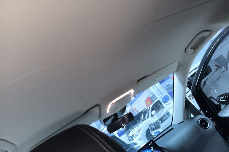 Used Mercedes-Benz Vito 2023 2.0T Business Version 7 Seats