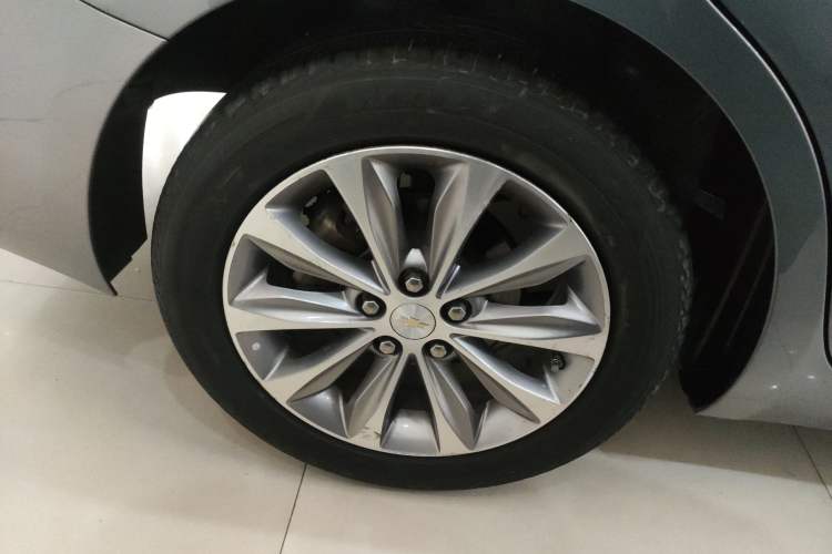 Used Chevrolet Monza 2022 320 Automatic Enjoyment Sunroof Version
