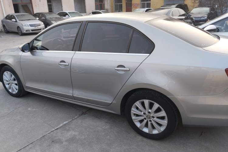 Used Volkswagen Sagitar 2016 230TSI 25th Anniversary Edition
