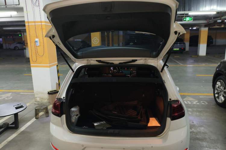 Used Volkswagen Golf 2019 280TSI DSG R-Line Model China V Standard