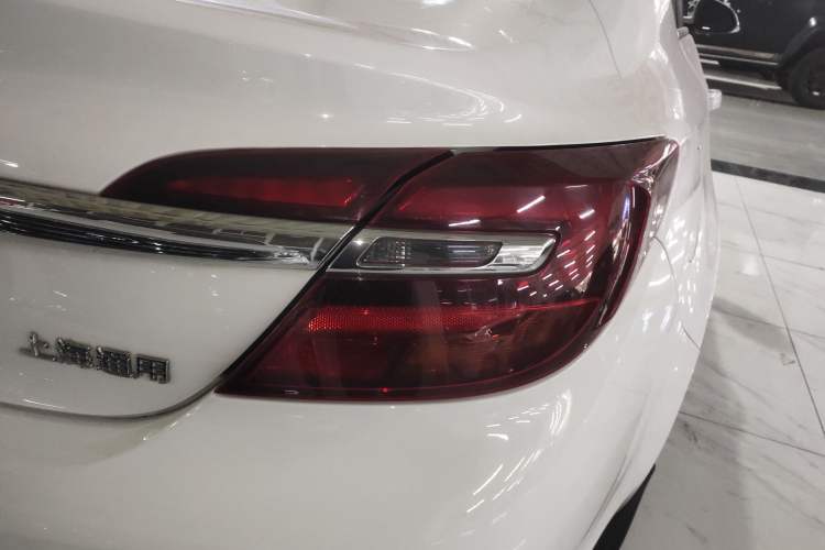 Used Buick Regal 2014 2.0L Leading Fashion Edition