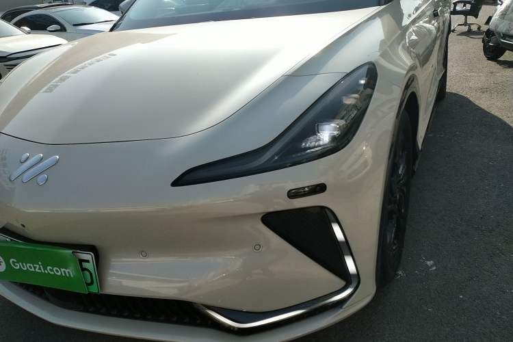 Used  LS7 2023 90 kWh Elite Rear-Drive Version