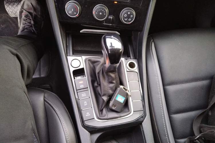 Used Volkswagen Sagitar 2020 280TSI DSG Comfort Version China VI Standard