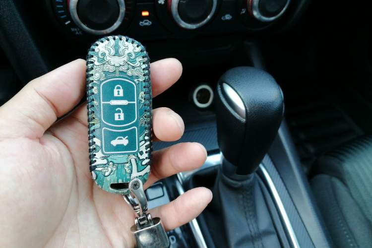 Used Mazda Mazda 3 Axela 2016 Sedan 1.5L Automatic Comfort Model