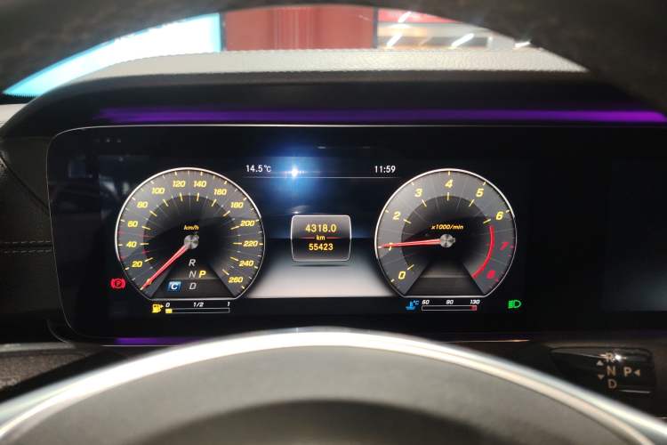 Used Mercedes-Benz E-Class 2017 E 200 L Sport 4MATIC
