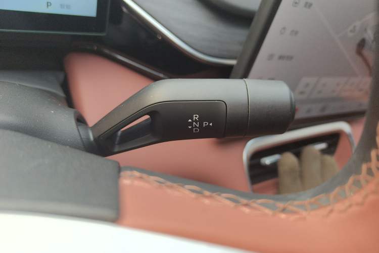 Used  L6 2025 EM-i 140km Explorer+ Edition
