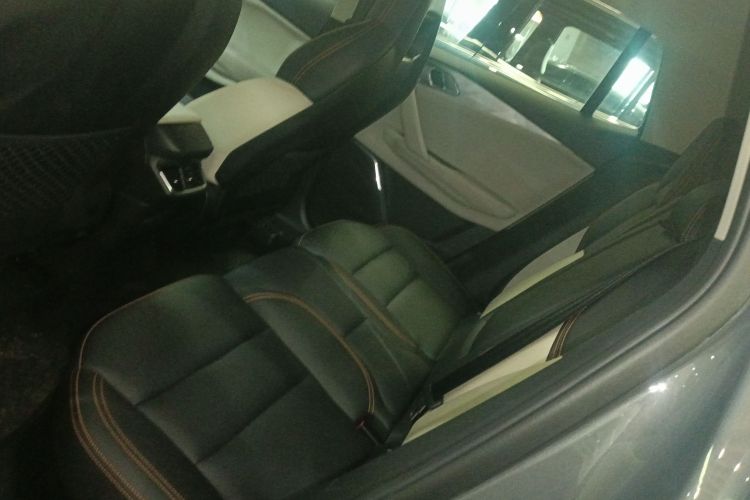 Used Lynk & Co 06 EM-P 2022 PHEV 84 km Range Pro Version