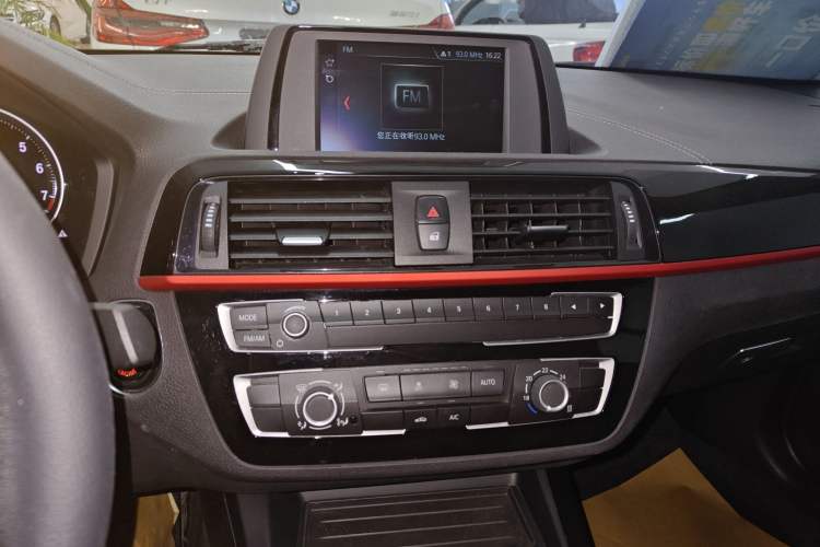 Used BMW 2 Series 2018 220i Convertible Coupe Sports Design Package
