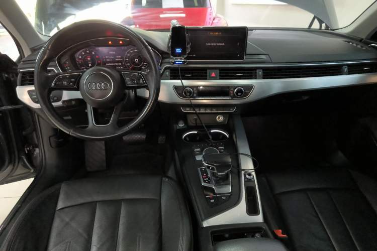 Used Audi A4L 2019 40 TFSI Fashion Edition China VI Emission Standard