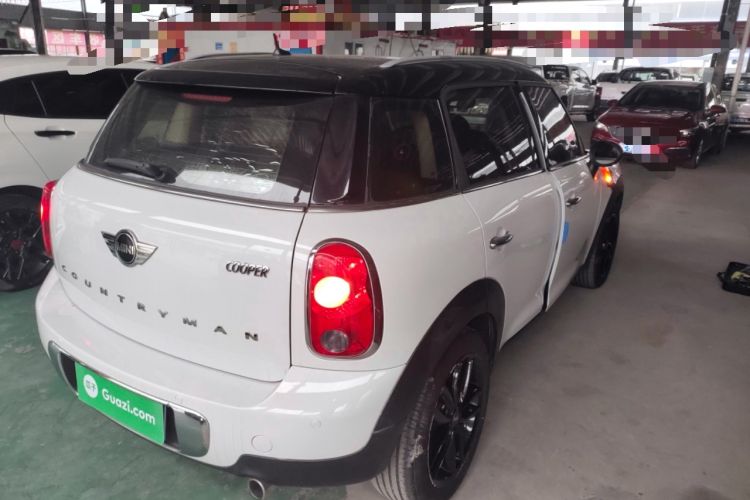Used  Countryman 2011 1.6L COOPER Fun
