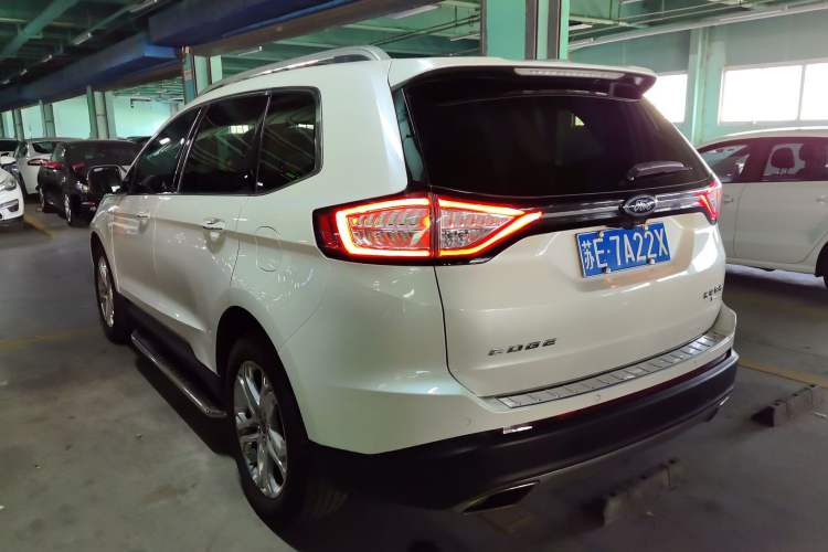 Used Ford Edge 2015 2.0T GTDi Two-Wheel-Drive High-Line Version