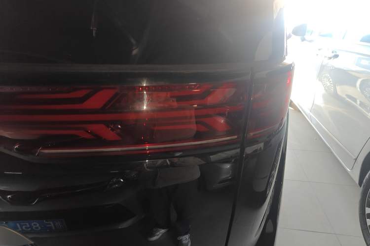 Used Denza D9 2022 DM-i 970 Four-Wheel Drive Flagship Model