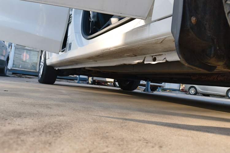 Used Peugeot 301 2017 1.6L Automatic Comfort Edition
