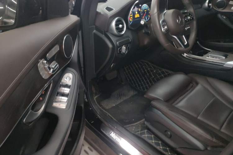 Used Mercedes-Benz GLC 2022 Refreshed GLC 300 L 4MATIC Dynamic Edition
