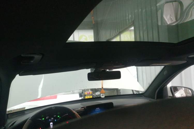 Used Mercedes-Benz GLC 2020 GLC 260 L 4MATIC Dynamic Model