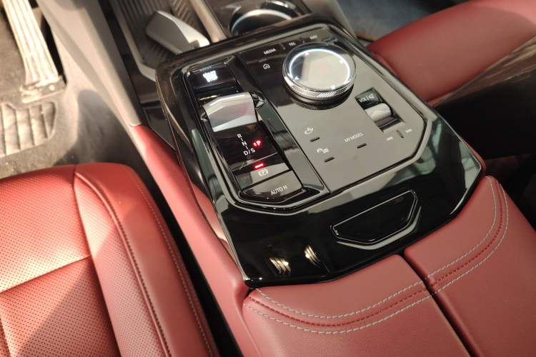 Used BMW 5 Series 2024 530Li Leading Model M Sport Package