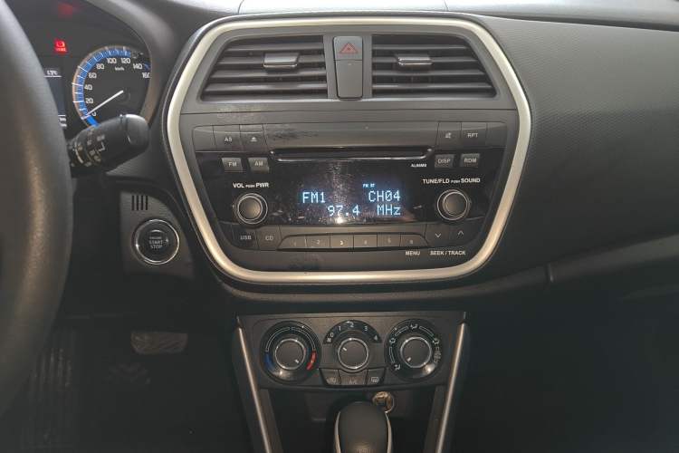 Used Suzuki S-Cross 2014 1.6L CVT Two-Wheel Drive Entry Model