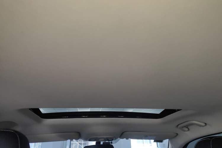 Used Geely Auto Emgrand X7 Sport 2021 Million Edition 1.8TD DCT Two-Wheel Drive Comfort Model
